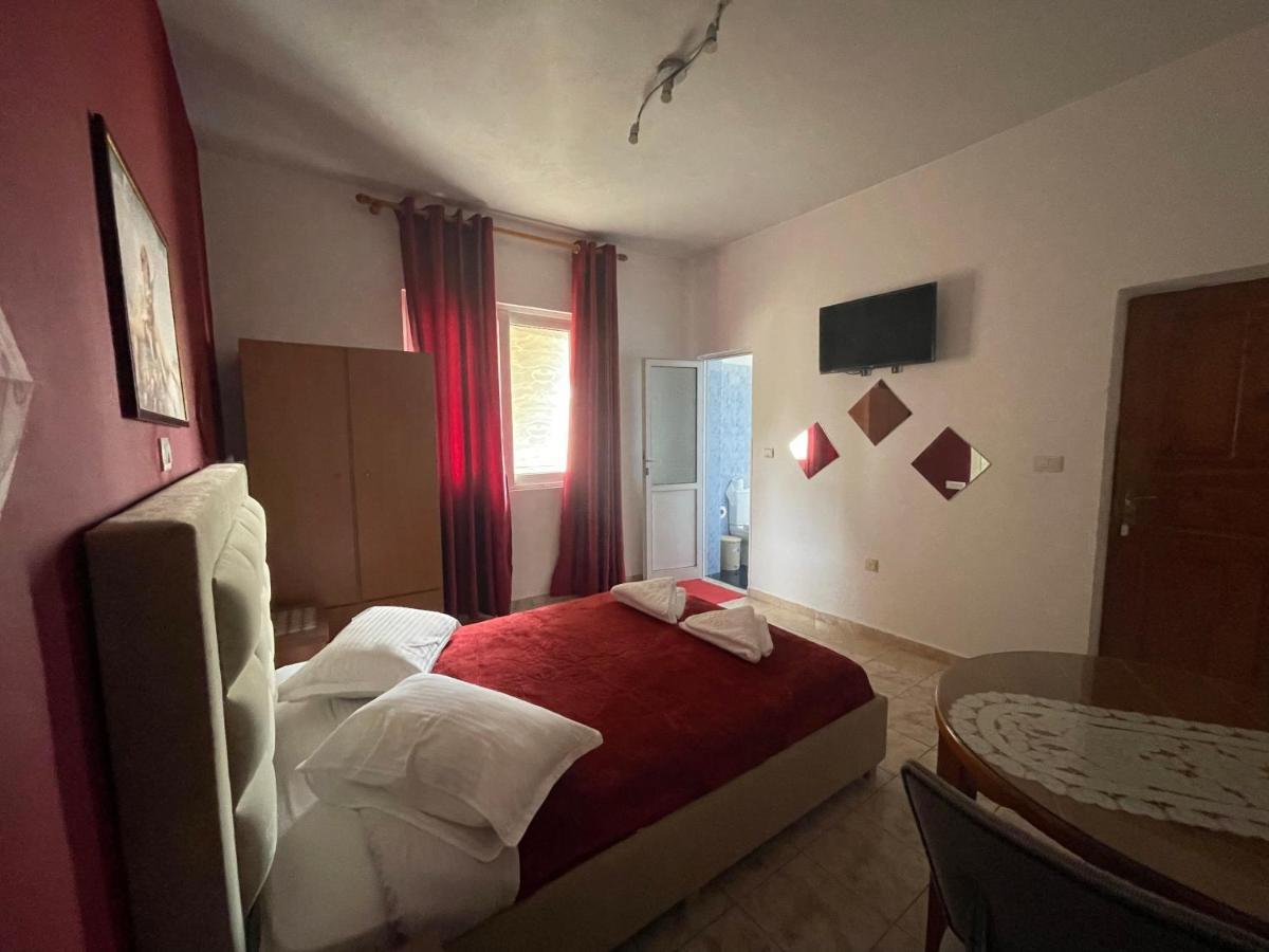 Oni'S Apartments ساراندا المظهر الخارجي الصورة